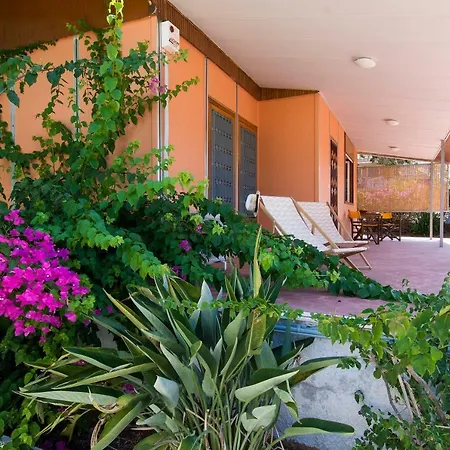 The Boucamviglia Beach House Saronida Exterior photo